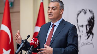 CHP'de Kurultay Tartışmaları Sürüyor