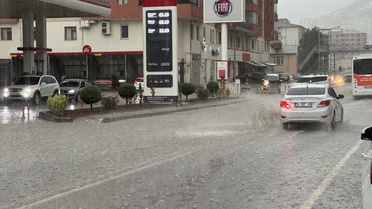 Gümüşhane'de Sağanak ve Dolu Etkisi