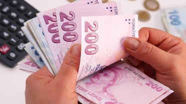Milyonlar merakla bekliyor! İşte en düşük emekli aylığı için dillendirilen rakam