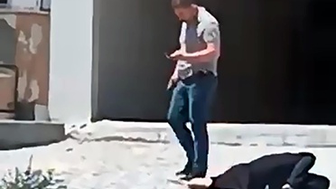 Emekli polis para isteyen oğlunu öldürdü, cesedinin başında ekipleri bekledi
