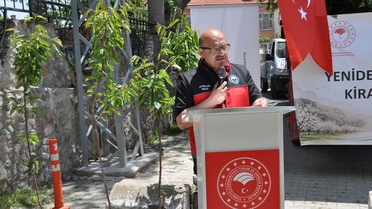 Yeni Kiraz Fidanları Dağıtıldı