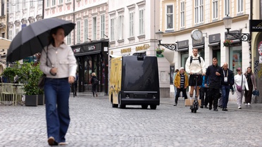 Ljubljana'da Akıllı Teslimat Robotu Başladı