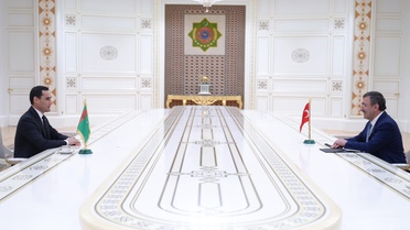 Cevdet Yılmaz Türkmenistan'da Başkan Berdimuhamedov ile Görüştü