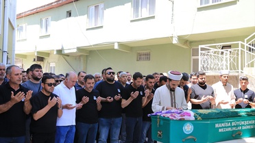 Üniversite Öğrencisi Zehra Eyiol Toprağa Verildi