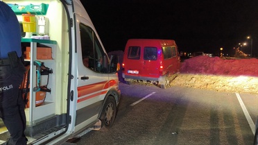 Kütahya'da Minibüs Kazası: 3 Yaralı