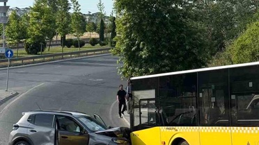Küçükçekmece'de Kaza: Motosiklet Sürücüsü Yaralandı