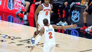 Knicks, Finalde Spurs'u Yendi