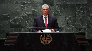 ABD Küba'ya Yaptırım Uyguladı