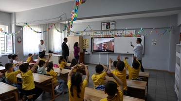 Bakan Tekin'den Öğrencilere Sürpriz Ziyaret