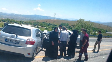 Elazığ'da Otomobil Çarpıştı: 4 Yaralı