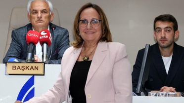 Güzelbahçe Belediyesi'nde Başkanvekili Ayşe Akın oldu