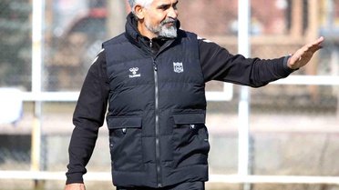 Sivasspor'da Ayrılık: İsmet Taşdemir Görevden Ayrıldı