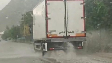 Sivrihisar'da Sağanak Yağış Trafiği Olumsuz Etkiledi