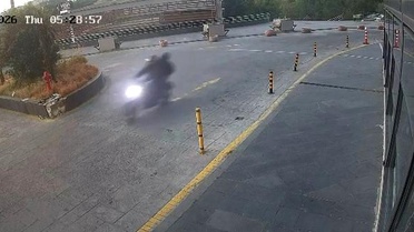 Sultangazi'de AVM'ye Silahlı Saldırı