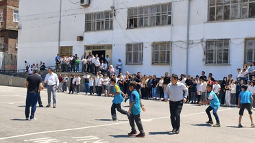 Kaymakam Akbulut, Öğrencilerle Futbol Oynadı