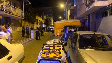 Manisa'da Balkonundan Atlayan Kişi Ağır Yaralandı