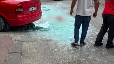Manisa'da Cam Levha Kazası: Bir Genç Hayatını Kaybetti