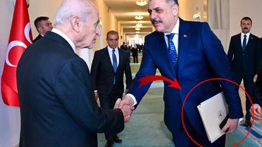 Bahçeli görüşmesinde Bakan Çiftçi'nin elindeki dosyanın sırrı çözüldü