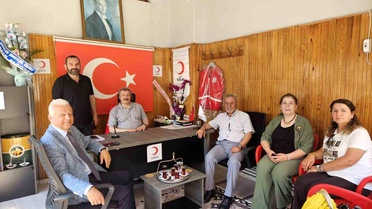 Çaycuma Kent Konseyi Kızılay’ı Ziyaret Etti