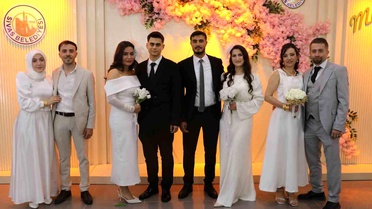 Çiftler nikah salonuna akın etti, tarih kadar nedeni de dikkat çekti