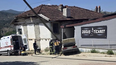 Denizli'de Trafik Kazası: Yaşlı Çift Hayatını Kaybetti