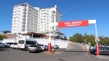 Diyarbakır'da Nişan Dönüşü Kaza: 3 Yaralı