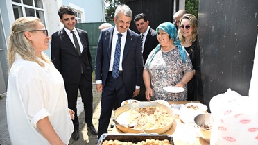 Vali Sezer'den Kadın Girişimcilere Destek