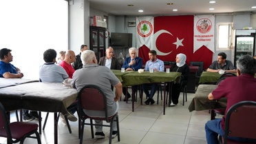 Milletvekilleri İstanbul'da Vatandaşlarla Buluştu