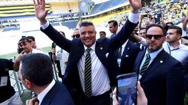 Sadettin Saran Alkışlarla Veda Etti
