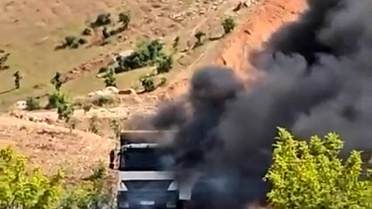 Siirt'te kamyon yangını: Sürücü son anda kurtuldu