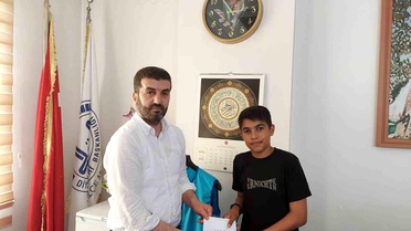 Umre Ödüllü Yarışmada Dereceye Giren Öğrencilere Ödül