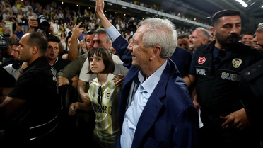 Aziz Yıldırım'ın duygusal anları! O tezahüratı duyunca anında eşlik etti