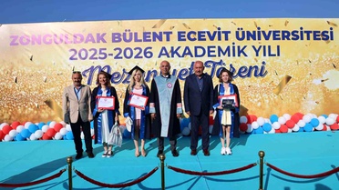 BEUN Devrek'te coşkulu mezuniyet töreni