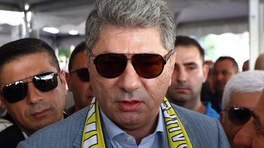 Hakan Safi, yeni transferini sandık başında ilan etti