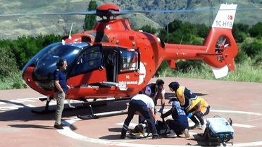 Doğanyol'da Düşen Vatandaş Hava Ambulanısıyla Sevk Edildi