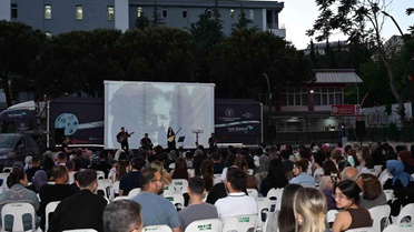 Manisa'da 'Gezen Sinema Tırı' coşkusu
