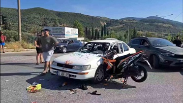 Söke'de Trafik Kazası: Motosiklet Otomobile Saplandı