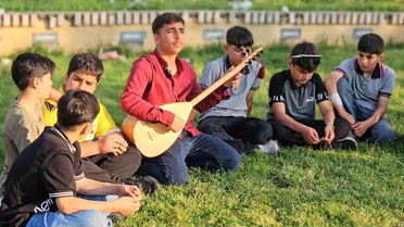 Muş'ta 14 Yaşındaki Ömer Gezen'in Bağlama Azmi
