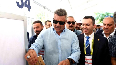 Sadettin Saran Oyunu Kullandı