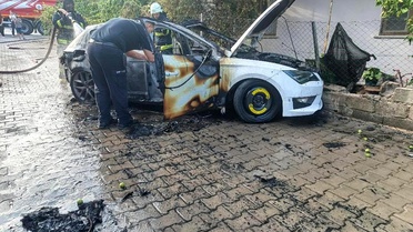 Seyir halindeyken alev topuna döndü, sürücü son anda kendini dışarı atarak kurtuldu