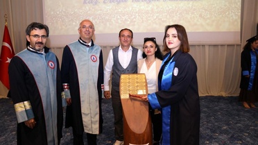 BEÜ'de Mezuniyet Coşkusu
