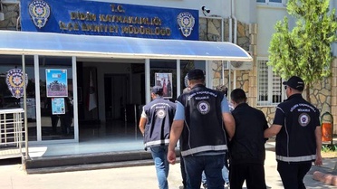 Didim'de göçmen kaçakçılığı: 2 tutuklama