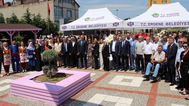 Sanata Dokunan Hayatlar Sergisi Açıldı