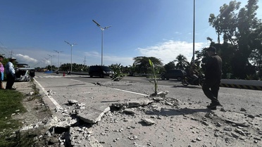 Filipinler'de 7,8 Büyüklüğünde Deprem