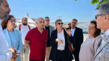 Gemlik'te denizinde dip bucak temizlendi