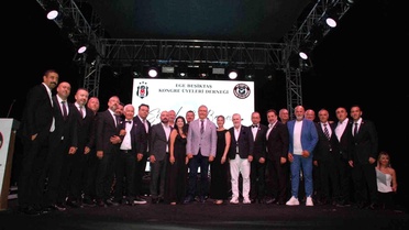 Beşiktaş'ta Siyah & Beyaz Gece