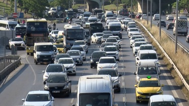 İstanbul'da Sabah Trafik Yoğunluğu %63