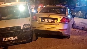 Karabük'te Zincirleme Kaza: İki Yaralı