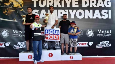 Kepez'de motodrag şampiyonları kupalarını aldı