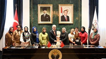 Vali Turan şehit ailelerini kabul etti